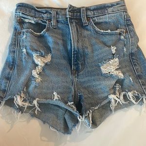 Abercrombie high rise mom shorts